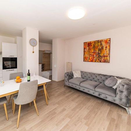 Appartement Apartman Morena à Zadar Extérieur photo