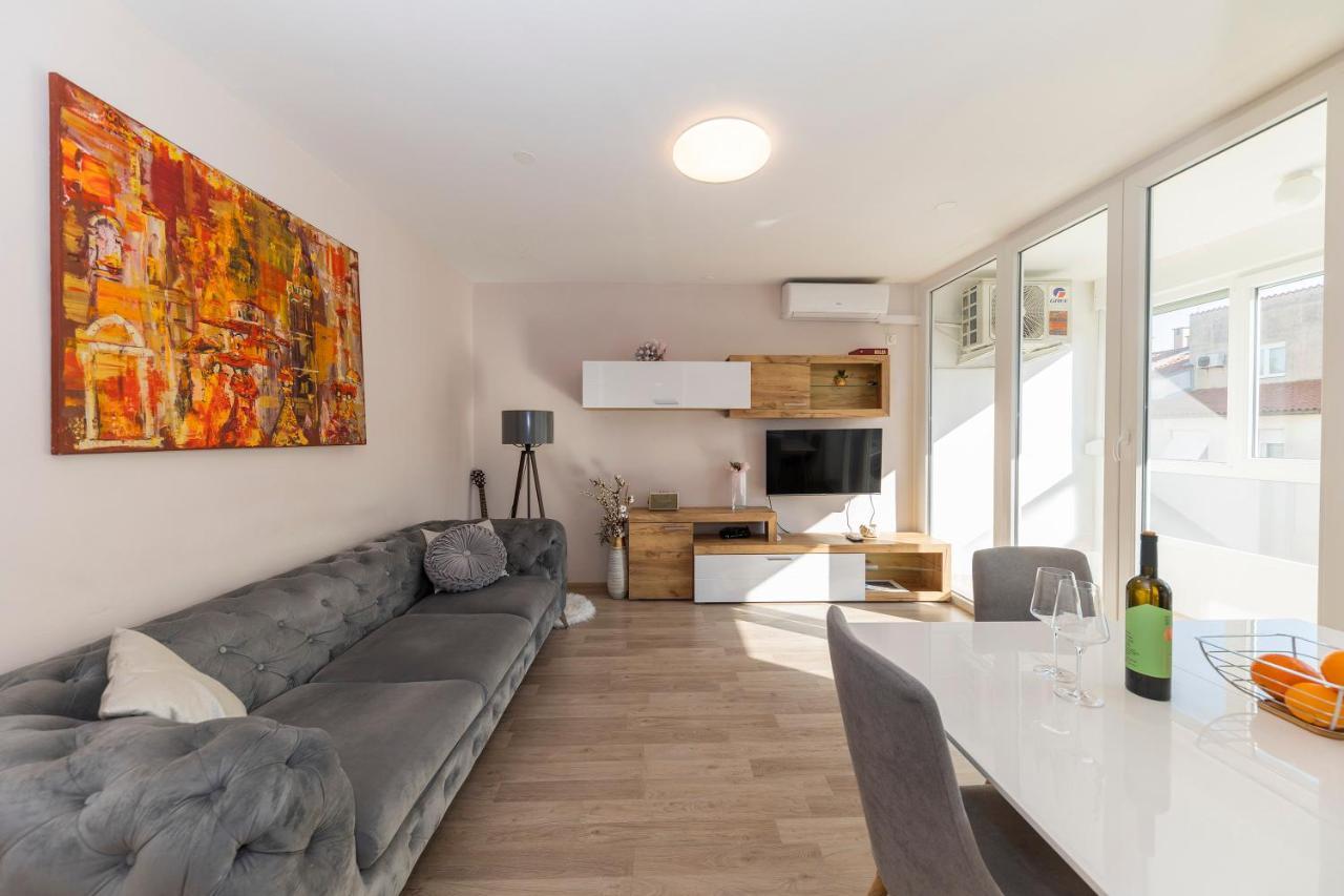 Appartement Apartman Morena à Zadar Extérieur photo