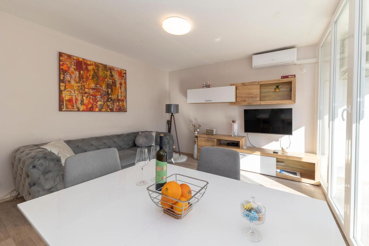 Appartement Apartman Morena à Zadar Extérieur photo